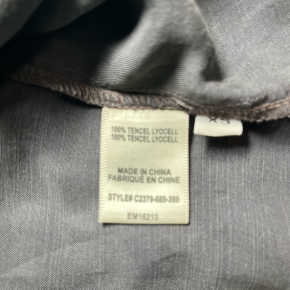 Anthropologie Cloth & Stone Choker Short Sleeve Black Blouse Size Extra Small XS - Picture 8 of 13